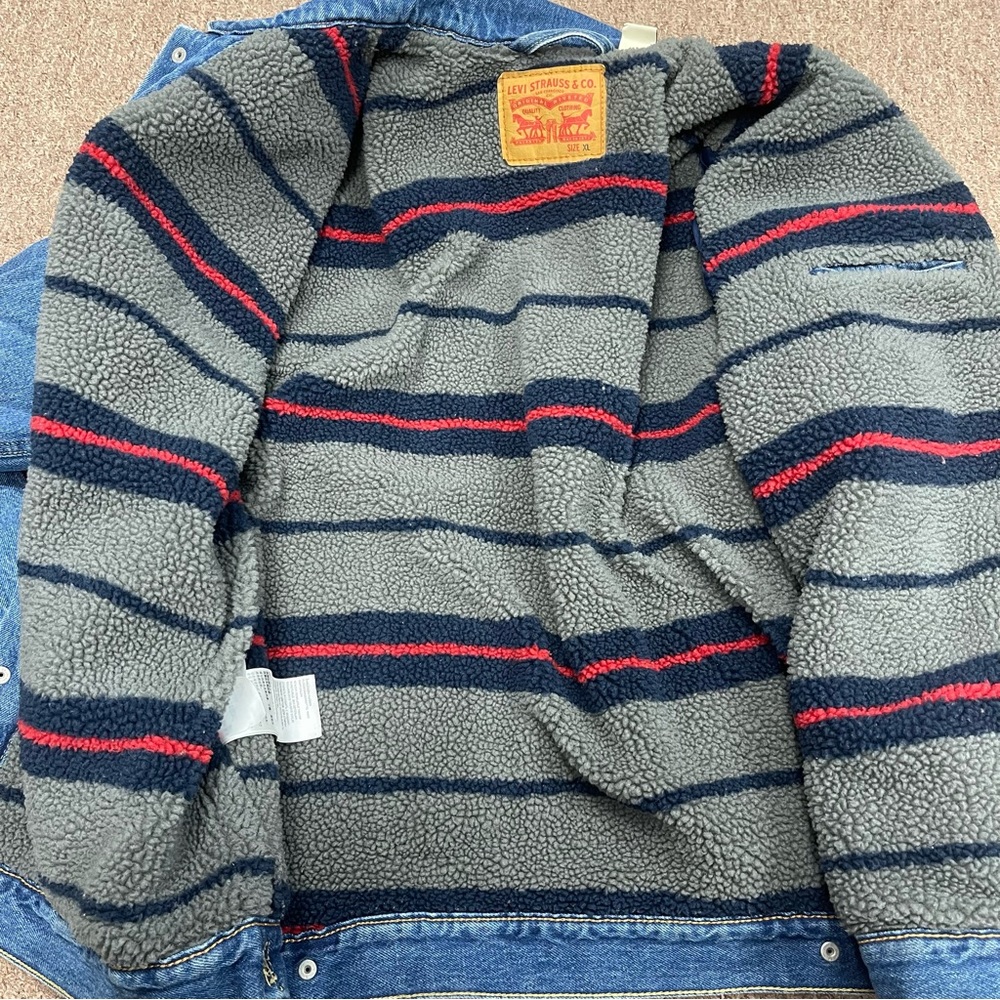 LEVIS Sherpa ❄️❄️ - Picture 3 of 7
